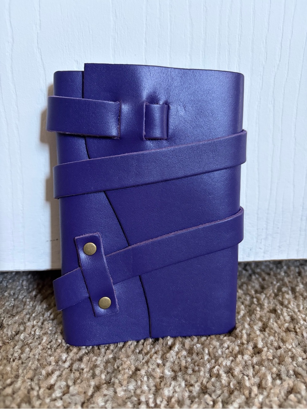 NWOT Portland Leather Goods Small Leather Wrap Journal in Amethyst 💎🟣💜